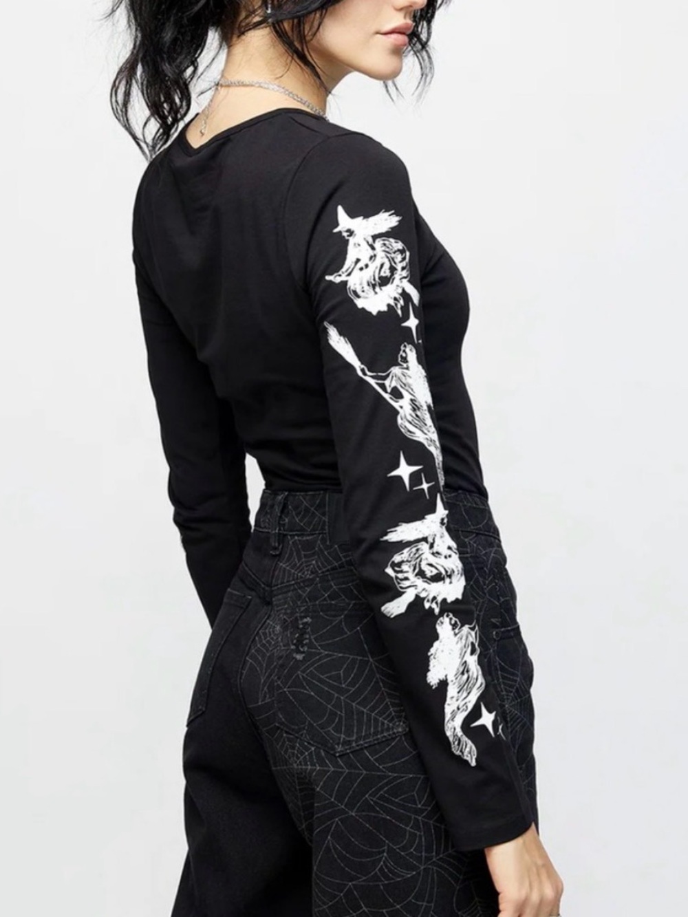 Disturbia | Wolfsbane Cut Out Long Sleeve - Picture 2 of 3